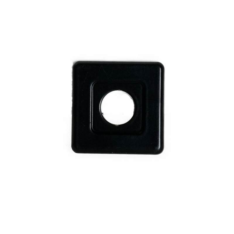 Quadrat-Scheibe 30x30x4, RAL 9005 mit Ausdrehung 16,7x16,7x1 mm Wst. 1.0718 /Automatenstahl mit Durchgangsbohrung Ø11 mm beschichtet in schwarz RAL