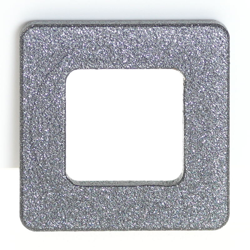 Quadrat-Scheibe 30x30x4 in P7 ausgefräst auf 16,7x16,7 mm Wst. 1.0718 /Automatenstahl beschichtet in P7 Feinstruktur